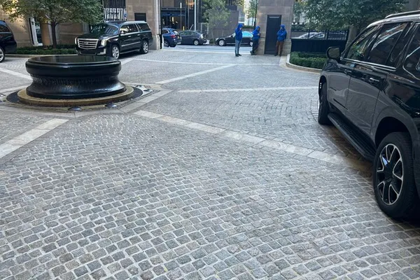 Stress-Free J.F.K. Airport Transfers: Arrive in Style & Comfort