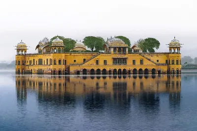 Discover Jaipur's Pink City: A Private, Guided Car Tour