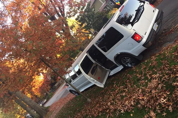 Luxury Arrival: Private Vancouver Airport Transfers