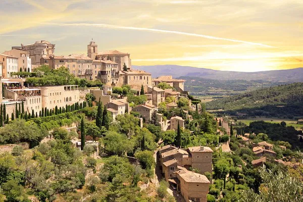 Discover Provence's Gems: Luberon Valley Small-Group Day Trip