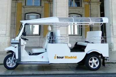 Madrid Tuk Tuk Tour: Explore Iconic City Highlights