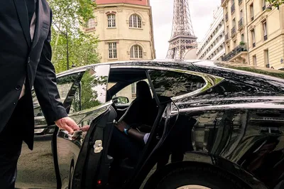 Paris Private Tour: See the City in Style & Comfort