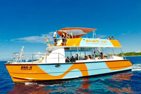 Sosua Party Boat & Snorkel: VIP Cruise Adventure