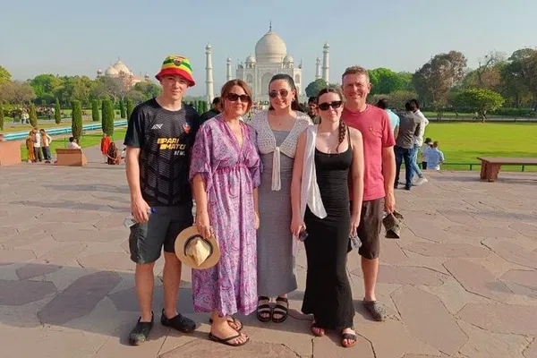 Sunrise & Sunset Spectacle: 2-Day Taj Mahal & Agra Tour from Delhi