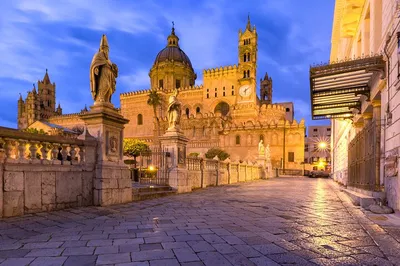 Palermo's Enigmatic Expedition: A Self-Guided Scavenger Hunt Adventure