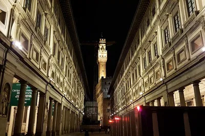 Uffizi Gallery: Unveiling Renaissance Masterpieces in an Intimate Tour