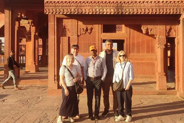 Unveiling Fatehpur Sikri: An Agra All-Inclusive Private Tour