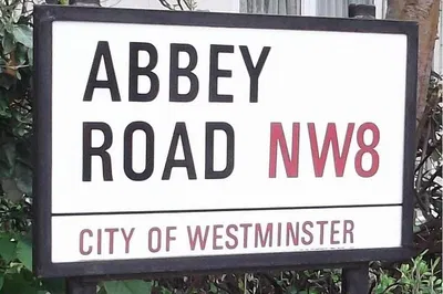 Rock 'n' Roll Taxi: Beatles & London's Music Landmarks