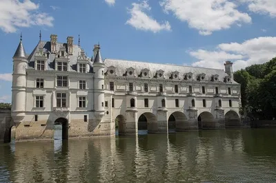 Loire Valley Dream Day: Private Châteaux & Wine Tour from Paris