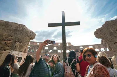 Colosseum, Roman Forum & Palatine Hill: Skip-the-Line