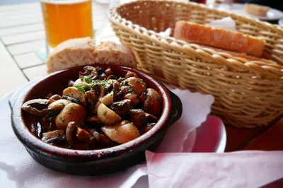 St George's Culinary Tour: A Hamburg Rainbow Feast!