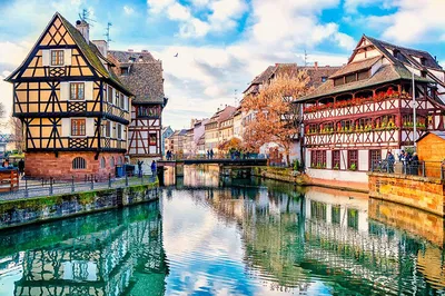 Alsace Charm: Private Day Trip from Basel to Colmar & Riquewihr