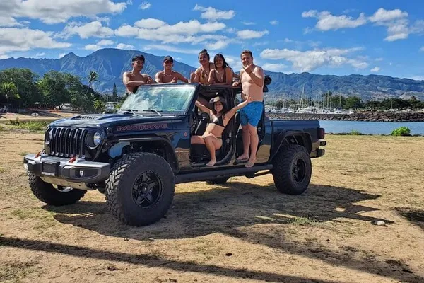 Unforgettable North Shore Jeep & Turtle Adventure: Hotel Pickup Included!