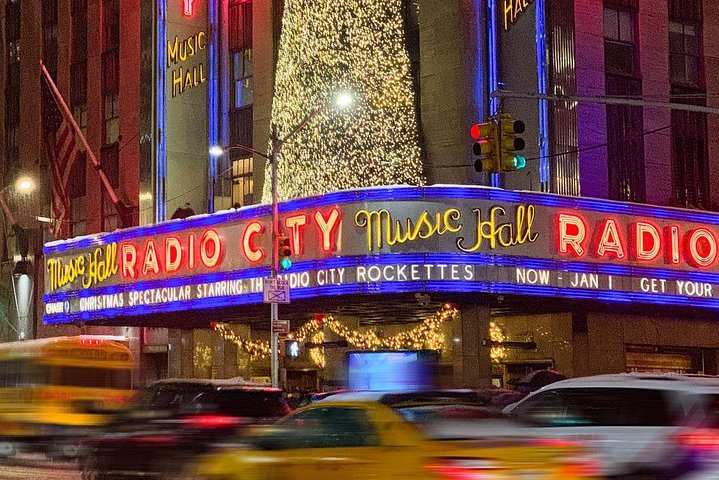 Uncover NYC's Secrets: An Immersive Walking & Boat Tour