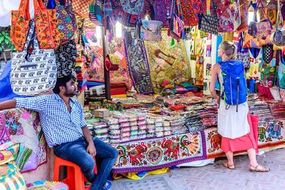 Discover Delhi's Heart: A Connaught Place Cultural & Culinary Journey