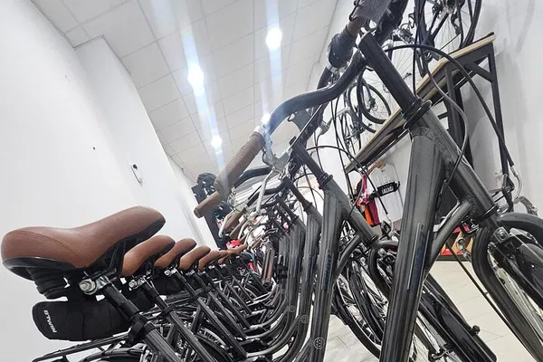 Malaga Bike Rental: Explore Costa del Sol Your Way!