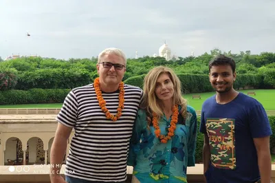Unveiling Agra's Secrets: A Personalized Taj Mahal & Old City Adventure