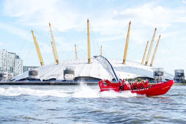 Thames Speedboat Thrill: Zoom Past London's Iconic Landmarks!