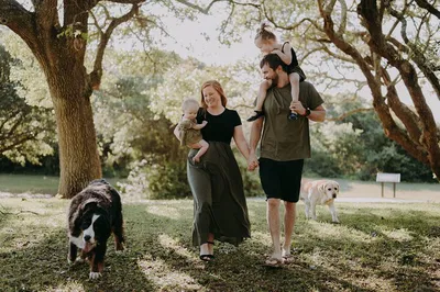 Savannah Vacation: Capture Timeless Memories with a Professional Photoshoot