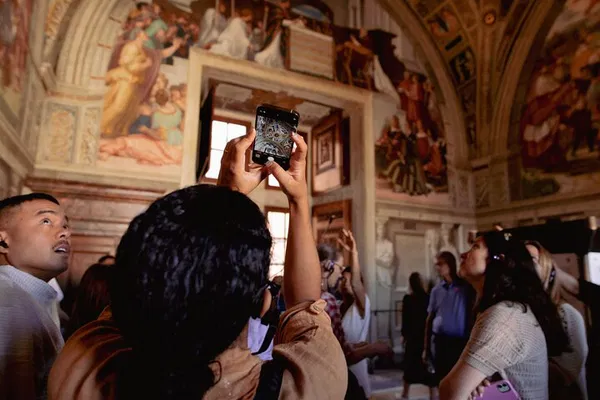 Vatican Early Access Tour: Sistine Chapel & St. Peter's