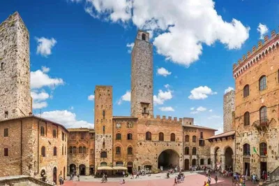 Tuscany's Treasures: A Day Trip to Volterra, San Gimignano, and Chianti Wineries