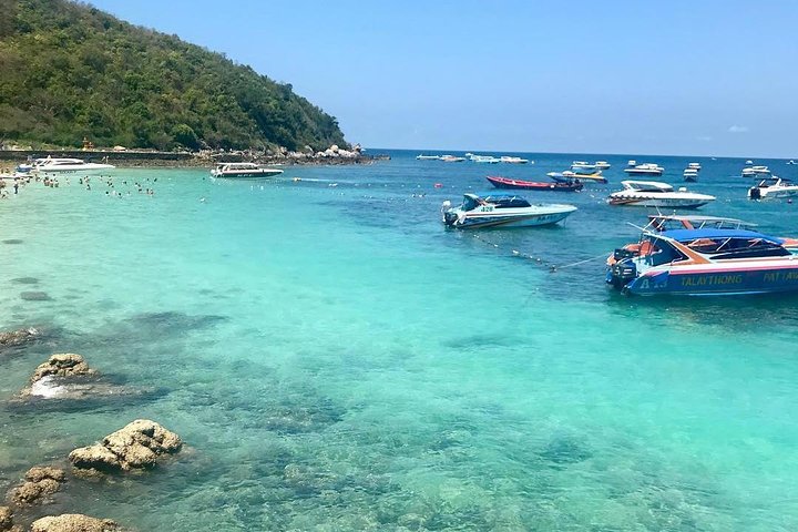 Racha & Coral Island Speedboat Trip: Lunch & Fun!