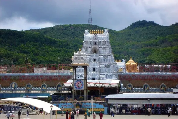 Spiritual Journey: 8-Day South India Temple Tour in Luxury