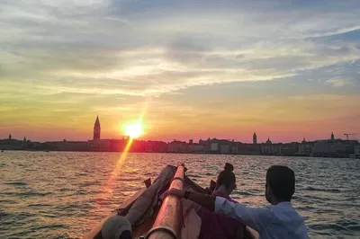 Venice Sunset Serenade: Prosecco & Lagoon Magic!