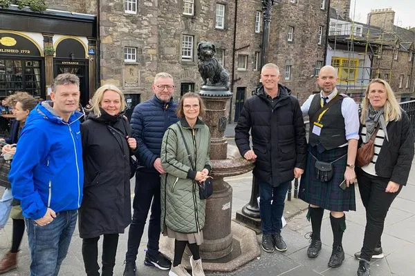 Edinburgh's Royal & Rogue History: Private Walking Tour