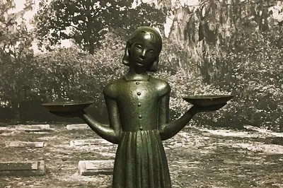 Savannah's 'Midnight' Walking Tour: True Crime & History