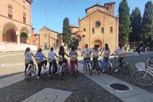 Discover Bologna's Hidden Gems: A Classic Guided Bike Adventure