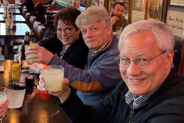 Chicago's Historic Pubs: A Spirited Walking Tour Through River North and the Loop