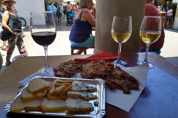 Unveiling Cádiz: A Private Tapas, Culture & History Adventure