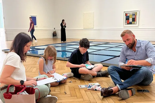 Rome Art Workshop: Family Fun Creating Art!