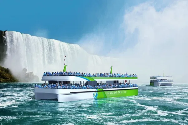 Niagara Falls USA: Unforgettable Adventure with Maid of the Mist!