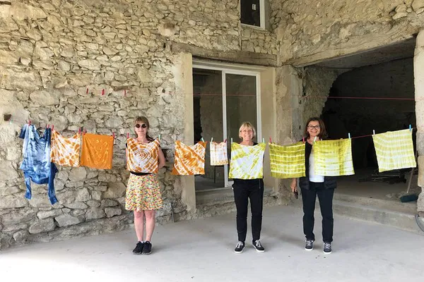 Unleash Your Inner Artist: Plant-Based Color Workshop in Provence