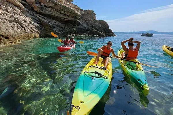 Marseille Kayak Tour: Explore Hidden Creeks & Coast