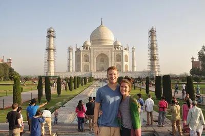 Discover India's Gems: Delhi, Shimla, Manali & Taj Mahal by Car
