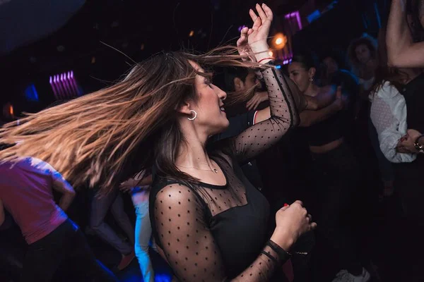 Lisbon Salsa Night: Dance, Meet & Mingle!