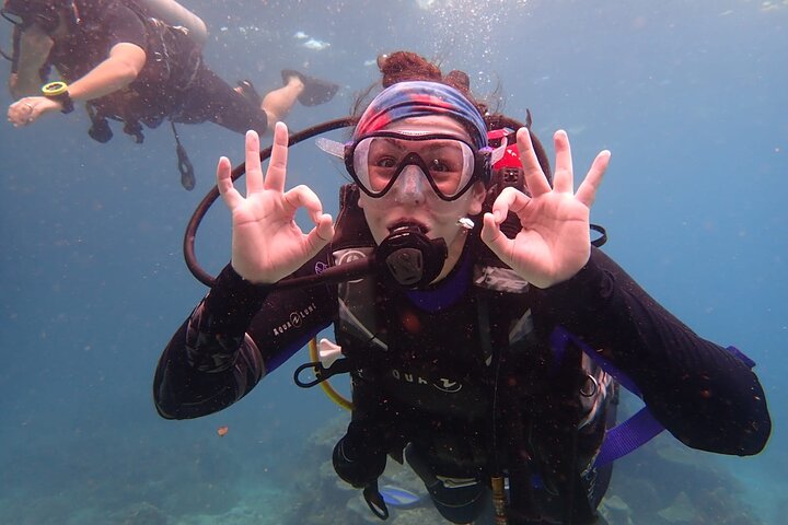 Dive into Adventure: Discover Scuba Diving in Phuket's Underwater Paradise!