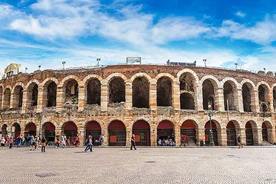 Explore Verona: A Smartphone Audio Adventure
