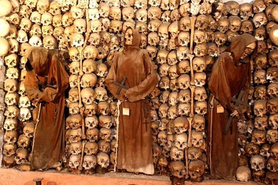 Unearth Rome's Secrets: Capuchin Crypt & Artistic Wonders