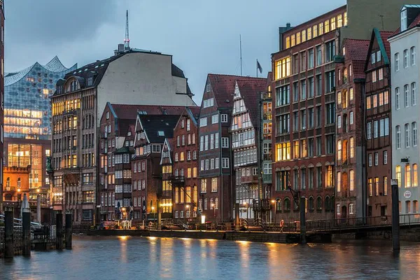 Hamburg's Best: A Local's Private Food, Culture & Sightseeing Tour