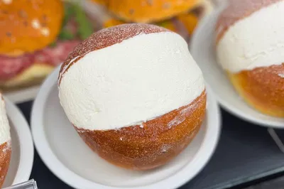 Savor Rome: Monti's Hidden Culinary Delights & Wine