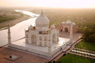 Taj Mahal Day Trip from Delhi by Car