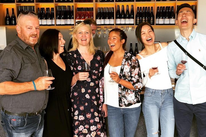 Tamar Valley Wine Tour: Taste & Lunch