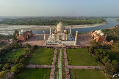 Moonlit Majesty: Private Taj Mahal Tour from Delhi