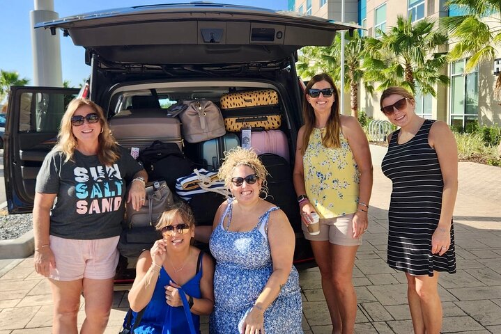 Luxury Ride: Private Orlando Airport to Disney Resort Area