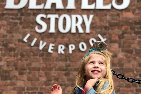 Beatles Tour: Relive Rock History with a Brazilian Guide in Liverpool!