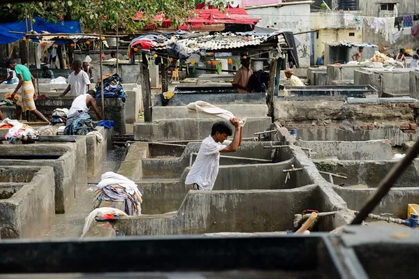 Mumbai's Authentic Urban Immersion: Dhobi Ghat & Dharavi Slum Guided Tour